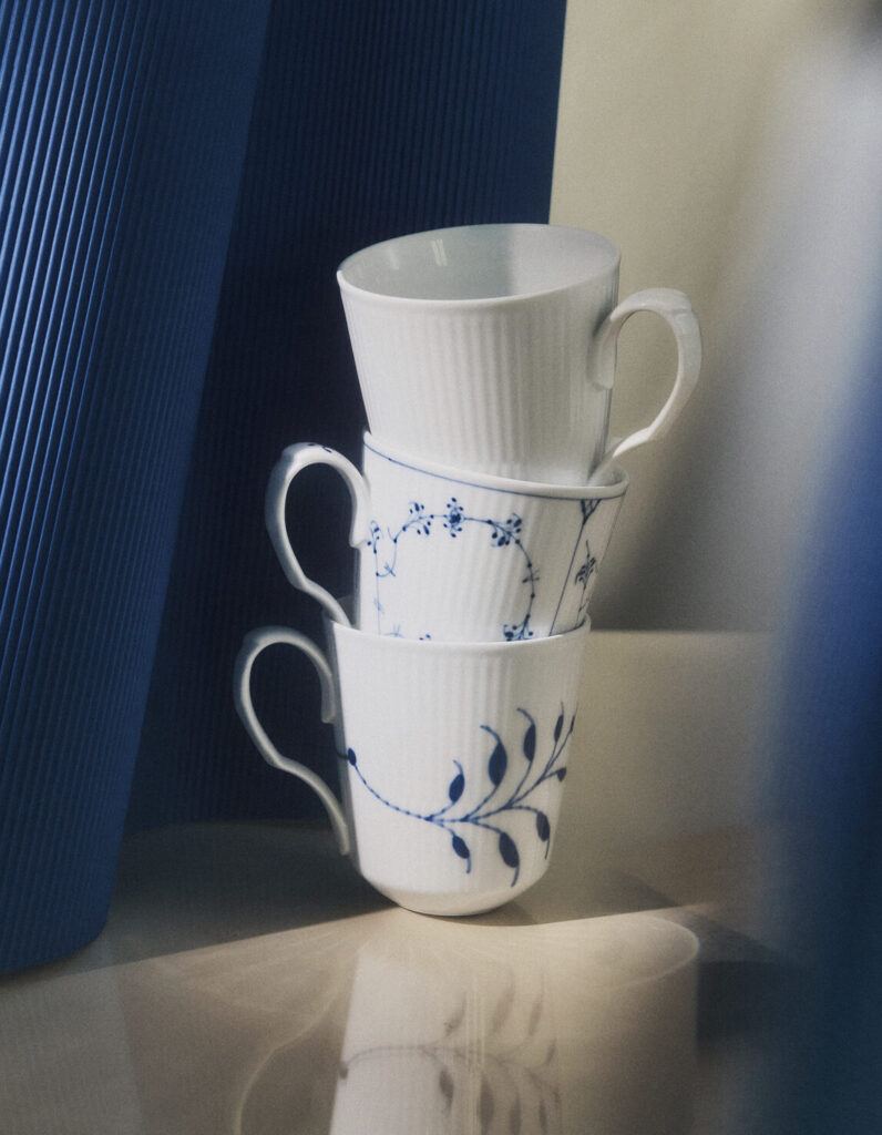 Wrapped_In_Blue_GWH_Cup_38cl_3pcs_01_72dpi-aspect-ratio-1500-1930